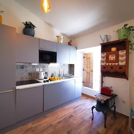 'Algarve', Charming Portuguese Style Apartment In The Historical Centre, 'Vida A Portuguesa' Lejlighed Portimão