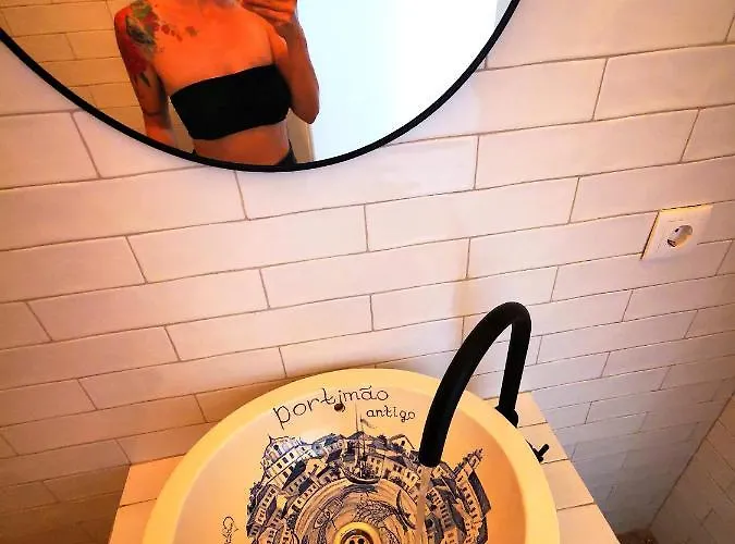 Vida A Portuguesa, Charming 