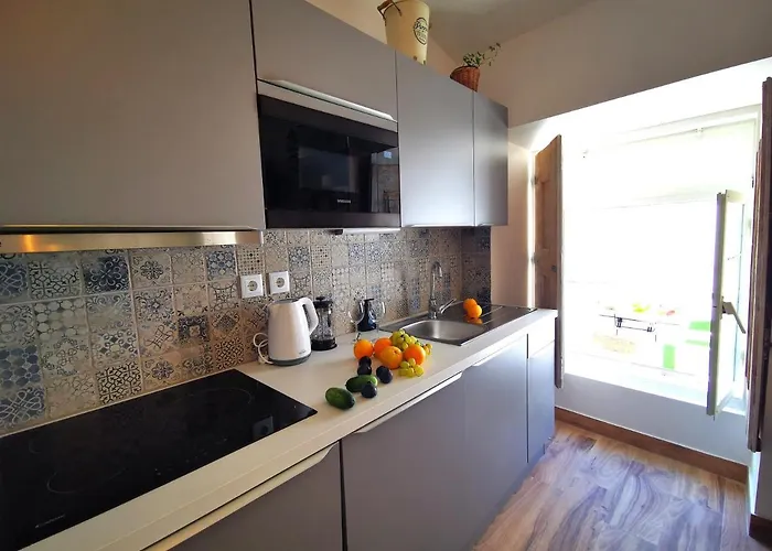 Vida A Portuguesa, Charming 